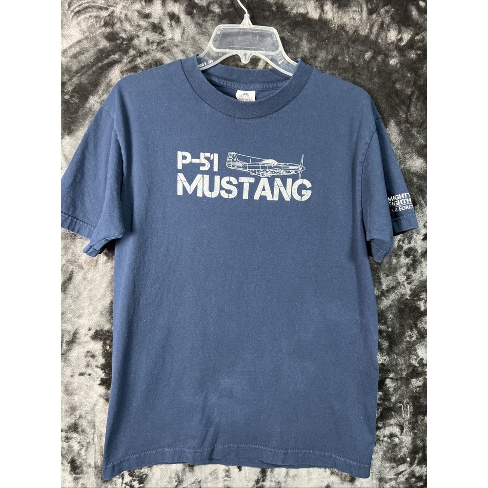 P-51 Mustang Fighter Plane T-Shirt‎ Medium Mighty Eighth Air Force Museum